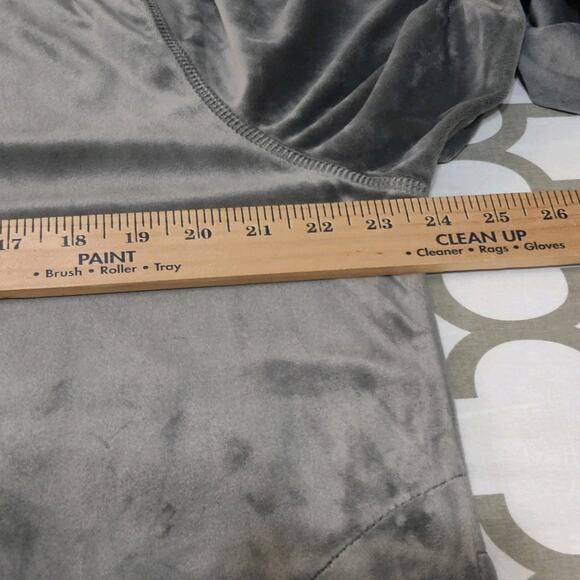 HUE Women's Gray Velour Lounge Set~Size XL (18/20) - Picture 14 of 15